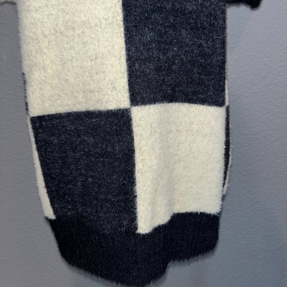 ASO WEDNESDAY ADDAMS FAMILY BLACK & WHITE CHECK COLOR BLOCK SWEATER VEST - Picture 3 of 6